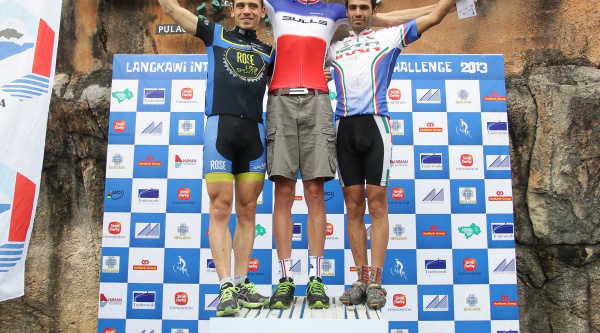 Thomas Dietsch gana la UCI Maraton Series de Langkawi