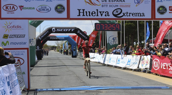 El «Quillo» Márquez nuevo campeón de España de Ultramaraton al llevarse la Huelva Extrema