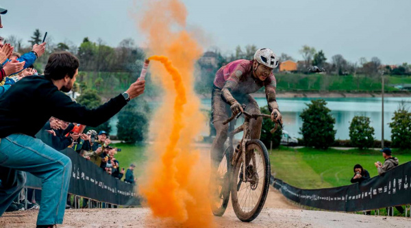 Nino Schurter debuta en gravel mañana en The Hills, estos son l@s favorit@s