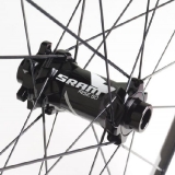sram_rise60_hub_my12_md