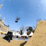 vak2011_greg_watts_quali_winner_flip_barspin_bynorbertszasz