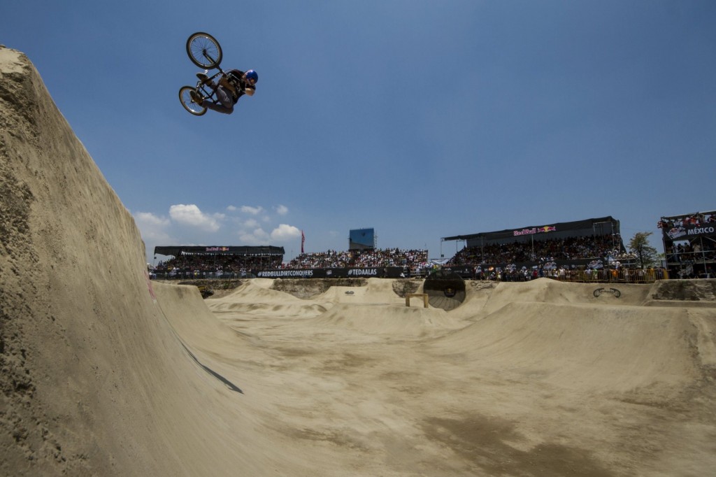 Red Bull Dirt Conquers