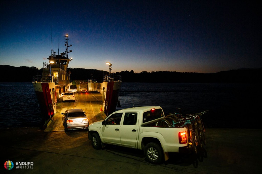 El ferry es uno de los medios de transporte para esta cita. Foto Duncan Philpott