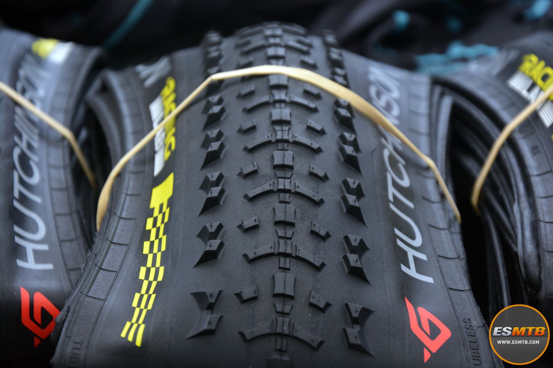 Detalles del taqueado del nuevo neumáticos, aún pendientes de saber si saldrá a producción