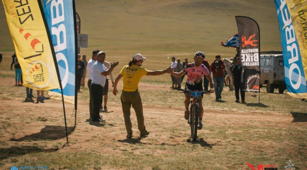 Mongolia Bike Race: Marcel Zamora gana la penúltima etapa, Wallance la general y Ortiz y Pau Zamora en el podio