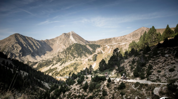 Isard Atac, una propuesta única que une bike-maraton y trail en pleno Pirineo durante 2 días