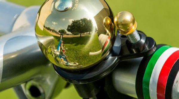 Arundel Jezebell, el timbre para bicicletas con toques de gama alta