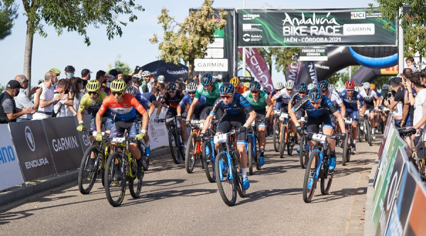 Andalucía Bike Race: el Team Bulls gana la general y Schneider y Hovdenak se llevan la carrera el último día