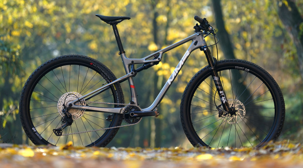 Test MMR Kenta 2022, carácter más allá de las tendencias