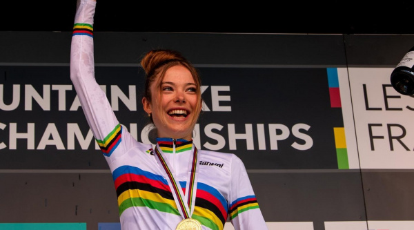 Line Burquier y Puck Pieterse deciden competir en élite en la Copa del Mundo 2023