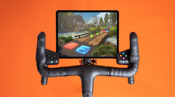 Zwift Play, llegan unos mandos de juego estilo consola para su plataforma de ciclismo virtual
