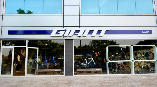 Nueva Giant Store Palma, su 4a tienda propia está dirigida por Miguel Induráin Jr. y Xisco Lliteras