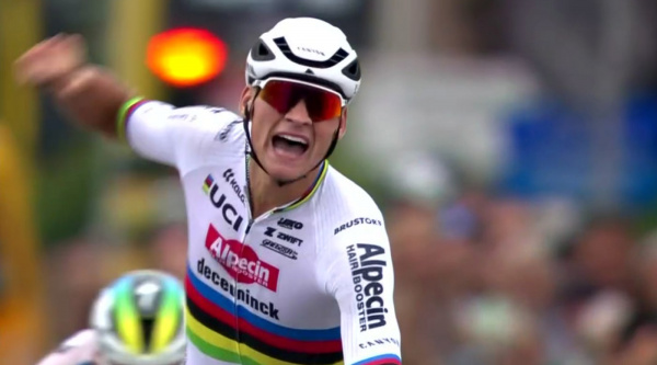 Mathieu van der Poel se estrena con el maillot arco iris antes del test pre-olímpico de París