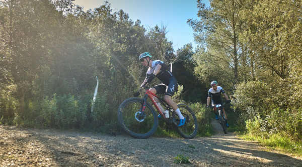 Eskil Evensen-Lie se impone en solitario en la SCOTT Marathon Cup XCM Cambrils 2025