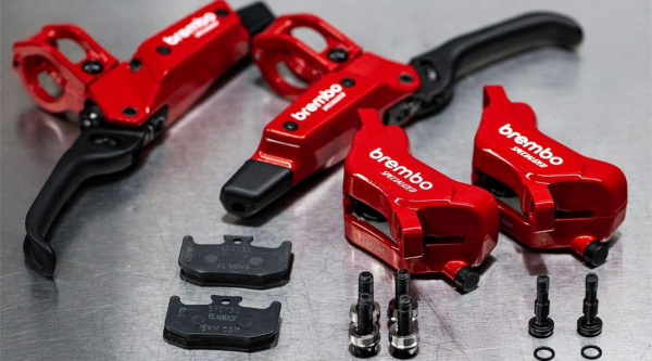 Ya es oficial, Brembo regresa al MTB con estos frenos… solo para competición