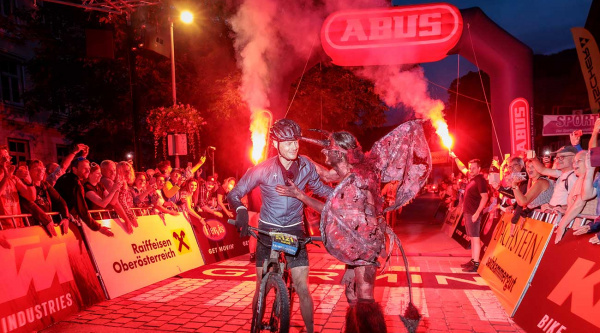 Salzkammergut Trophy 2025: más de 4.000 bikers y su brutal recorrido de 210 km y 7.049 m de desnivel