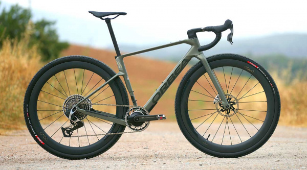 Test Orbea Terra Race, su nueva gravel racing es una bici 2 en 1