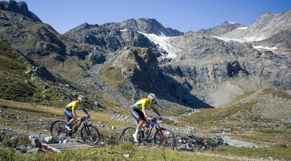 Rabensteiner y South, y Looser y Skarda, imponen su ley en la contrarreloj del SPAR Swiss Epic 2025