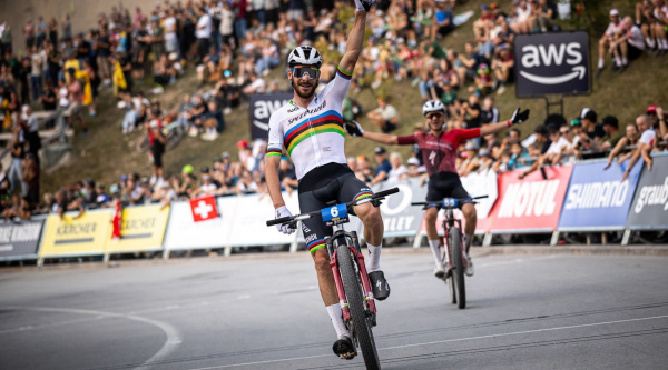 Koretzky encabeza otro doblete Specialized y Rissveds domina en el Short Track de Lenzerheide