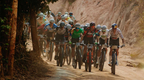 David Valero arranca con victoria en la Brasil Ride 2025 tras su adiós al XCO