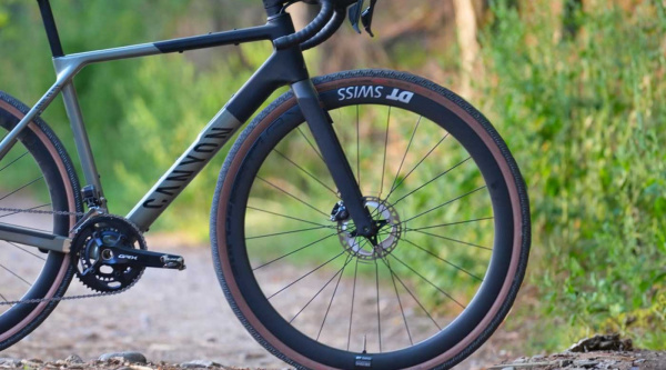 ¿Tienen más sentido las ruedas de 32″ en gravel que en MTB?