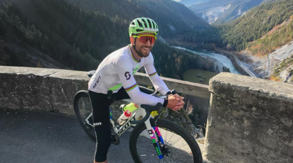 Del XCO al gravel: Nino Schurter competirá en España, estará en la Utopía Gravel