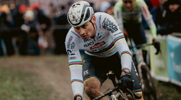 Año nuevo… pero Van der Poel y Brand siguen ganando en el ciclocross, hoy en el GP Sven Nys