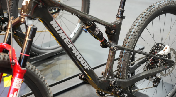 Prototipo Nukeproof Megafly, una nueva XCO con 125 mm de recorrido trasero