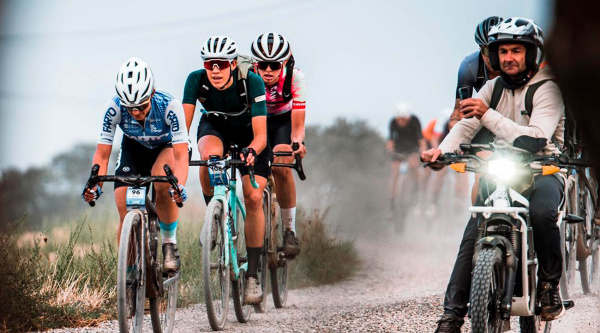 Entrevista con Gerard Freixes: “La profesionalización es positiva, pero el gravel no puede perder su esencia”