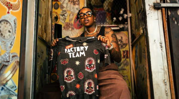 Gobik convierte un año más la equipación de su equipo en un proyecto artístico con sello propio