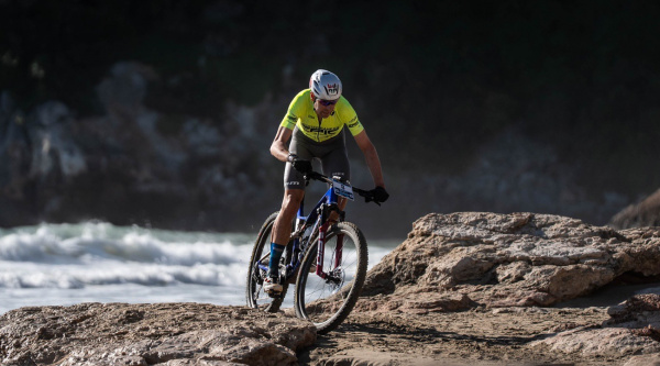 David Valero y Natalia Fischer confirman su victoria final en la SCOTT Mediterranean Epic