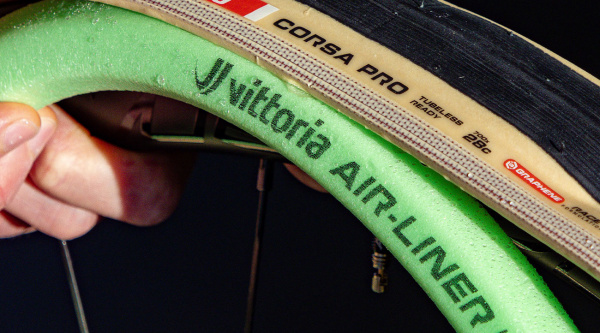 Vittoria Air-Liner Light Road: la mousse interna para tubeless llega definitivamente a la carretera
