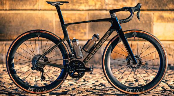 ¿Quieres una Cannondale SuperSix EVO Hi-Mod valorada en 12.000 €? Así la puedes ganar