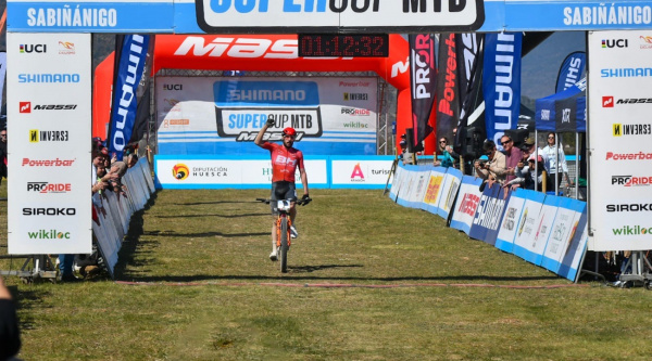 Cullell arrasa en Sabiñánigo, Dascalu sube al podio y Teocchi se impone al esprint en la Shimano Super Cup Massi