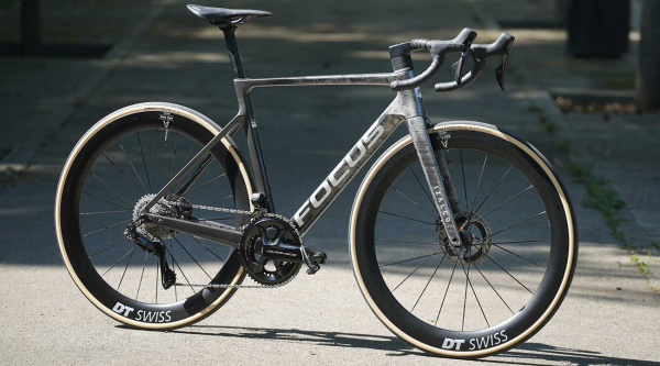 ¿La bici racing más lógica? Probamos la Focus Izalco Max