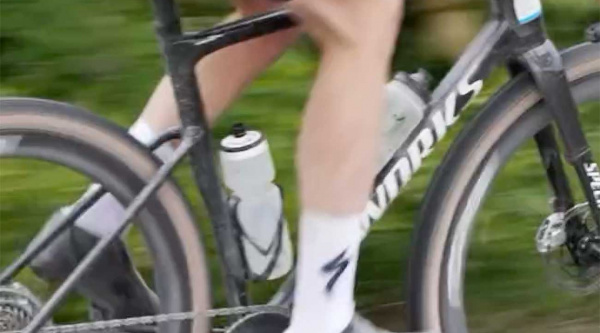 ¿La futura Specialized Crux? Ya gana carreras: más aero, más integrada y más cerca de ser una Tarmac para gravel