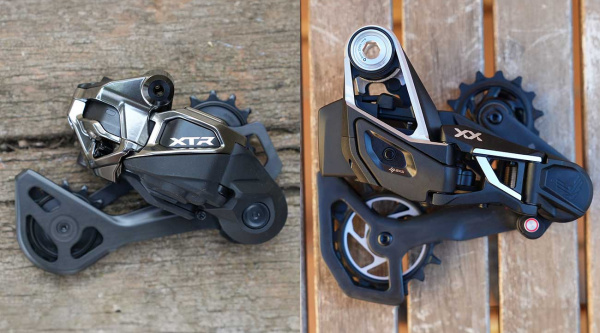 Shimano XTR Di2 vs SRAM XX SL: el gran cara a cara en peso, precio y rendimiento