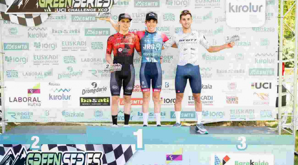 Gexan Albisu y Lucía Miralles sobreviven al calor para ganar en las GREEN SERIES de Barakaldo