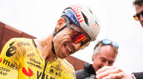 Wout van Aert también gana en gravel: destroza la Marly Grav Race con un ataque a 20 km de meta