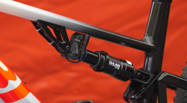 Las suspensiones electrónicas Öhlins de XC siguen evolucionando: su última gran novedad