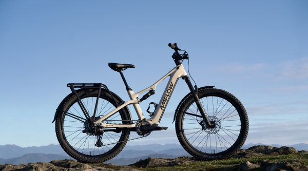 Amflow deja el MTB puro para lanzar una e-bike SUV con hasta 1.280 Wh y cambio sin pedalear