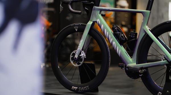 Actualización Canyon Aeroad CFR: UDH, más ligera y menos de 200W a 45km/h