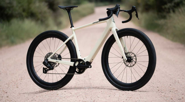 La nueva Megamo Along apuesta por el sistema Avinox en gravel