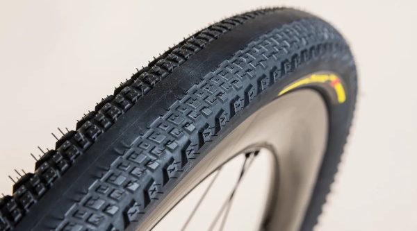 Nuevas Pirelli Cinturato Gravel RH y RM: hasta 55 mm, menos resistencia a la rodadura y enfoque racing