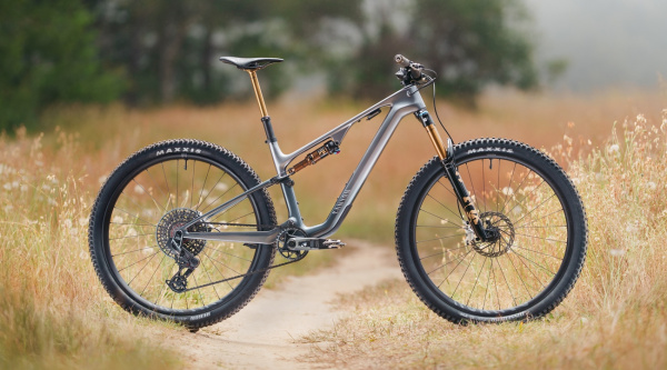 La nueva Canyon Lux Trail lleva el concepto downcountry mucho más cerca del trail
