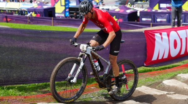 Filippo Colombo se pierde La Thuile tras fracturarse el peroné derecho entrenando