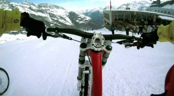 Vídeo DH en el glaciar de Saas-Fe