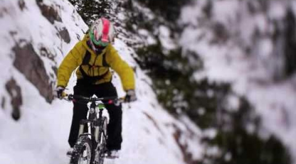 Vídeo de enduro en la nieve