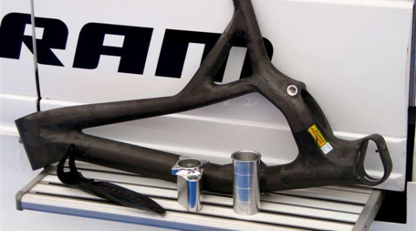 599297_10150883462428884_951999152_n