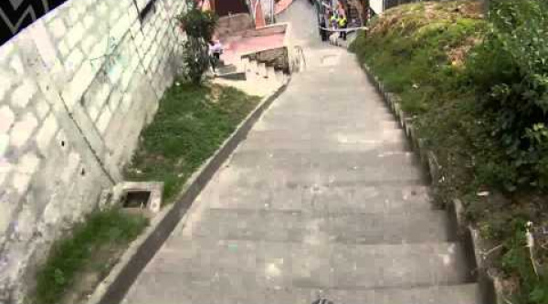 Vídeo Cam Zink en DH urbano Manizales